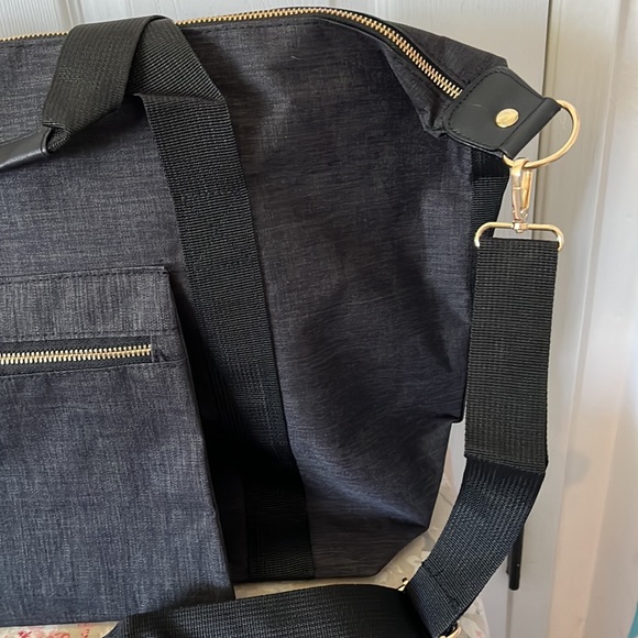 NWT JM Jessica Moore Dark Grey Weekend Tote Bag, Duffel Travel Work Gym School - Picture 4 of 8